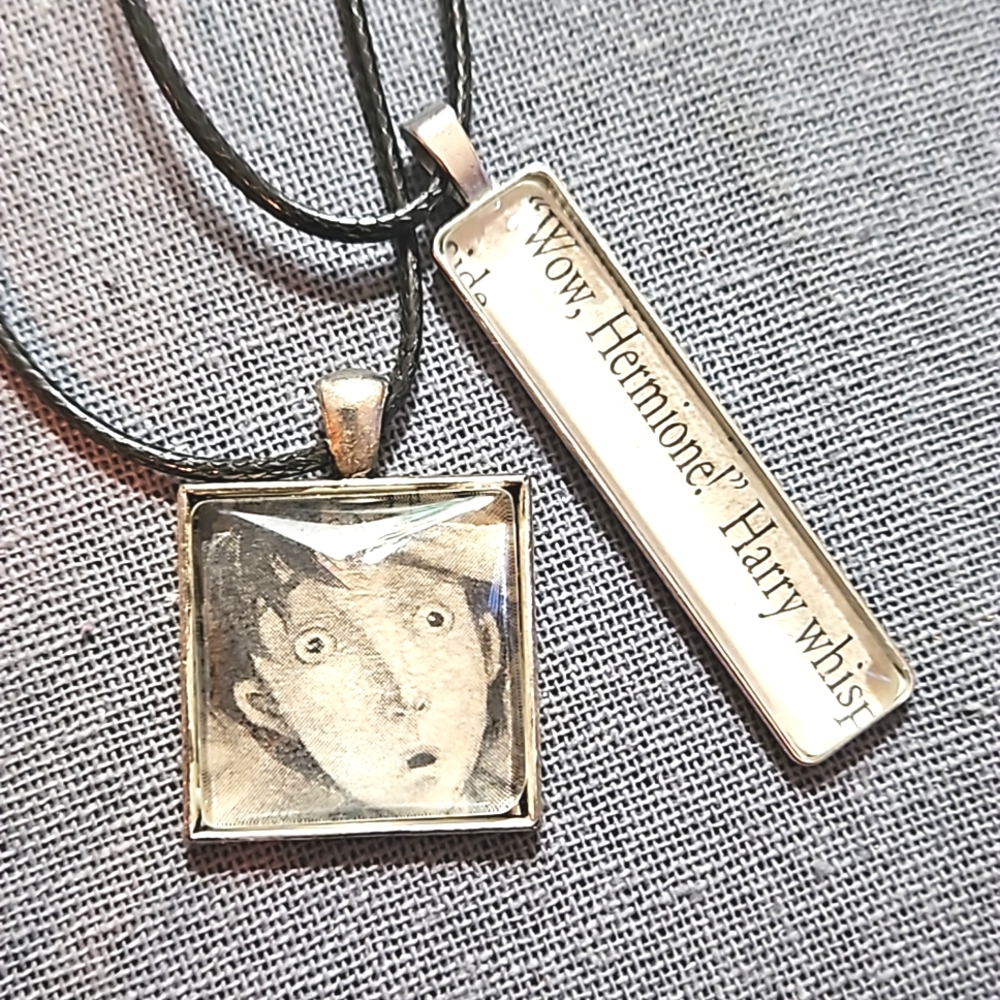 Set vintage Harry Potter book page necklaces ooak original pages upcycled